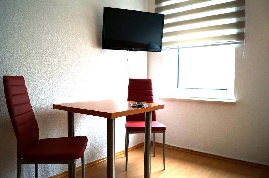 לייפציג Ferienwohnung Holzhausen חדר תמונה